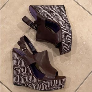 CARLOS BY CARLOS SANTANA Groovy Platform Shoes